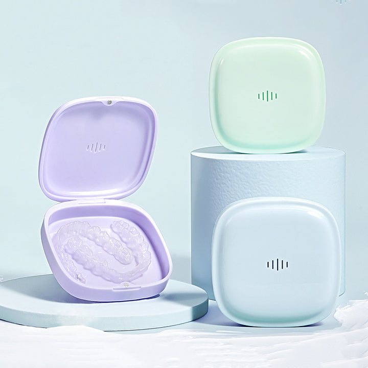 Portable-Retainer-Case-Breathable-Magnetic