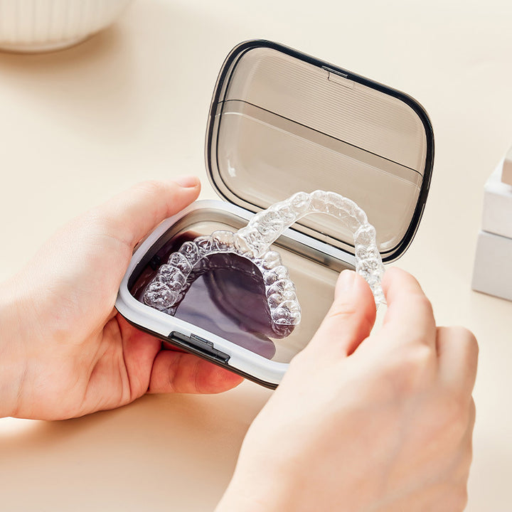 Retainer Case - Food-Grade Leak-Proof with Secure Clip | Pines