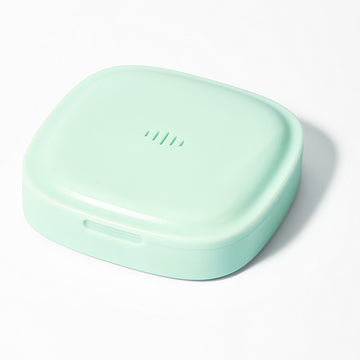 Portable-Retainer-Case-Green
